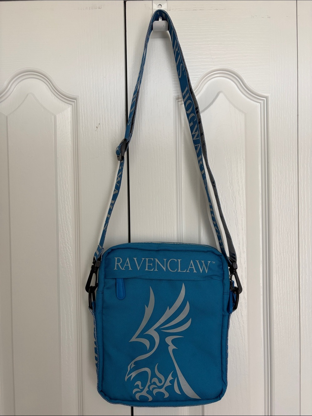 Harry Potter Wizarding World Ravenclaw Quidditch Keeper Crossbody Bag